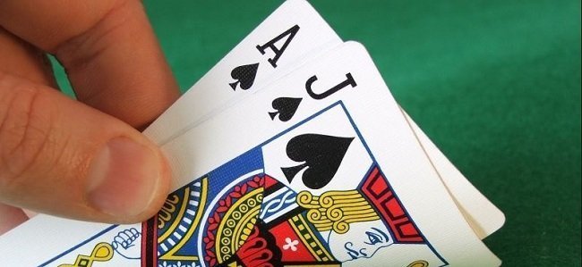 Play BlackJack card games